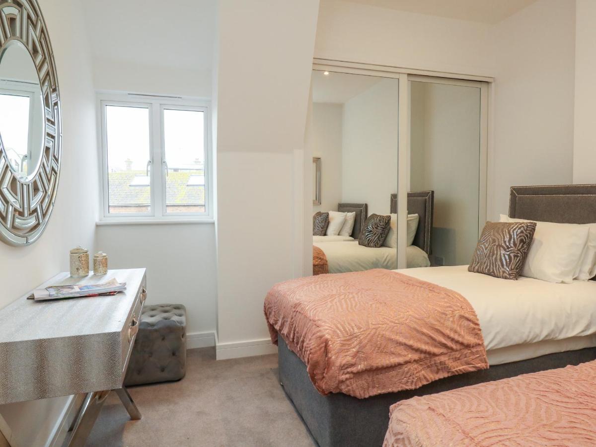 Harbourside Haven Penthouse 2 Apartment เวย์มัธ ภายนอก รูปภาพ